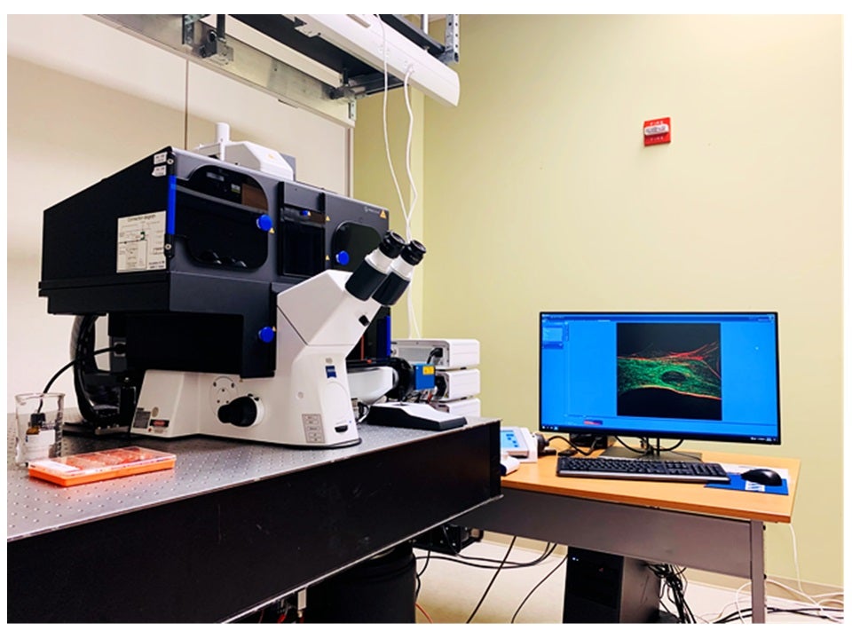 登場! Elyra Zeiss Microscope: 7 with Lattice/SIM upgraded) (SIM2 自転車本体